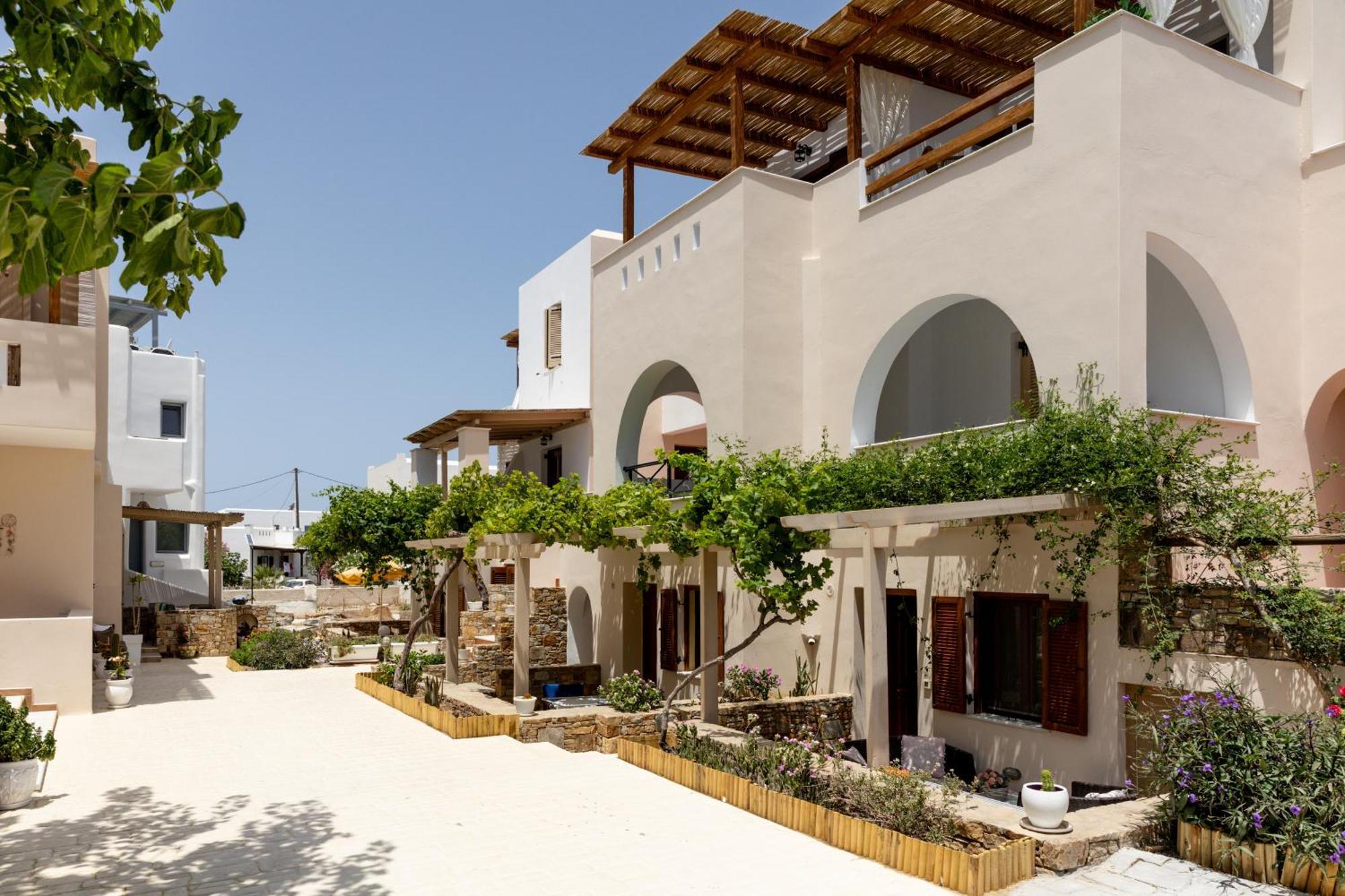 Maria'S Residence Agia Anna  Buitenkant foto